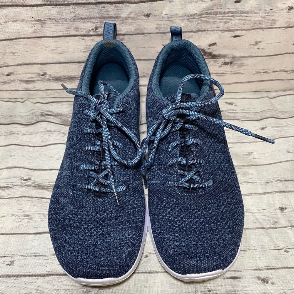 L.L. BEAN Blue Sneakers Size 7